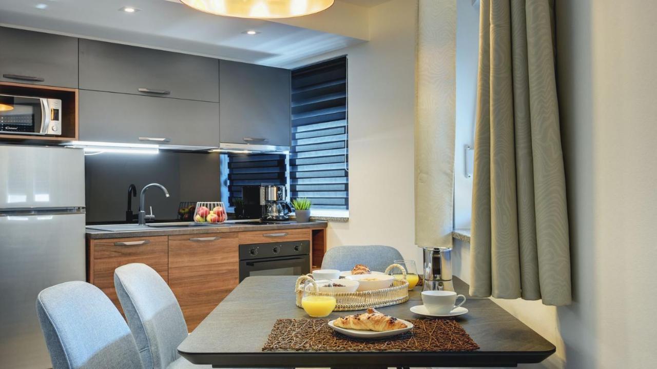 Exclusive Pula City Apartments Buitenkant foto
