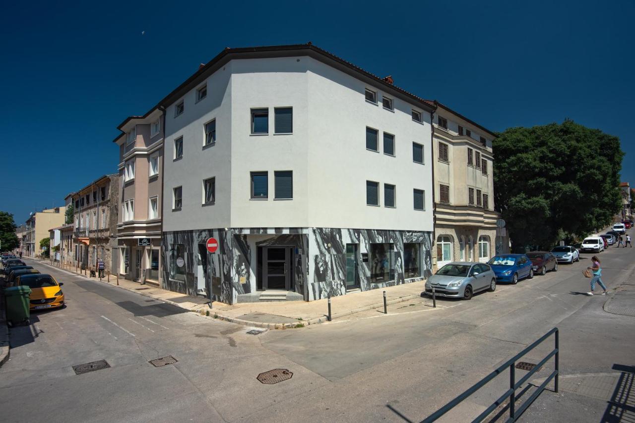 Exclusive Pula City Apartments Buitenkant foto